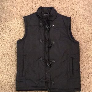 Men’s black vest